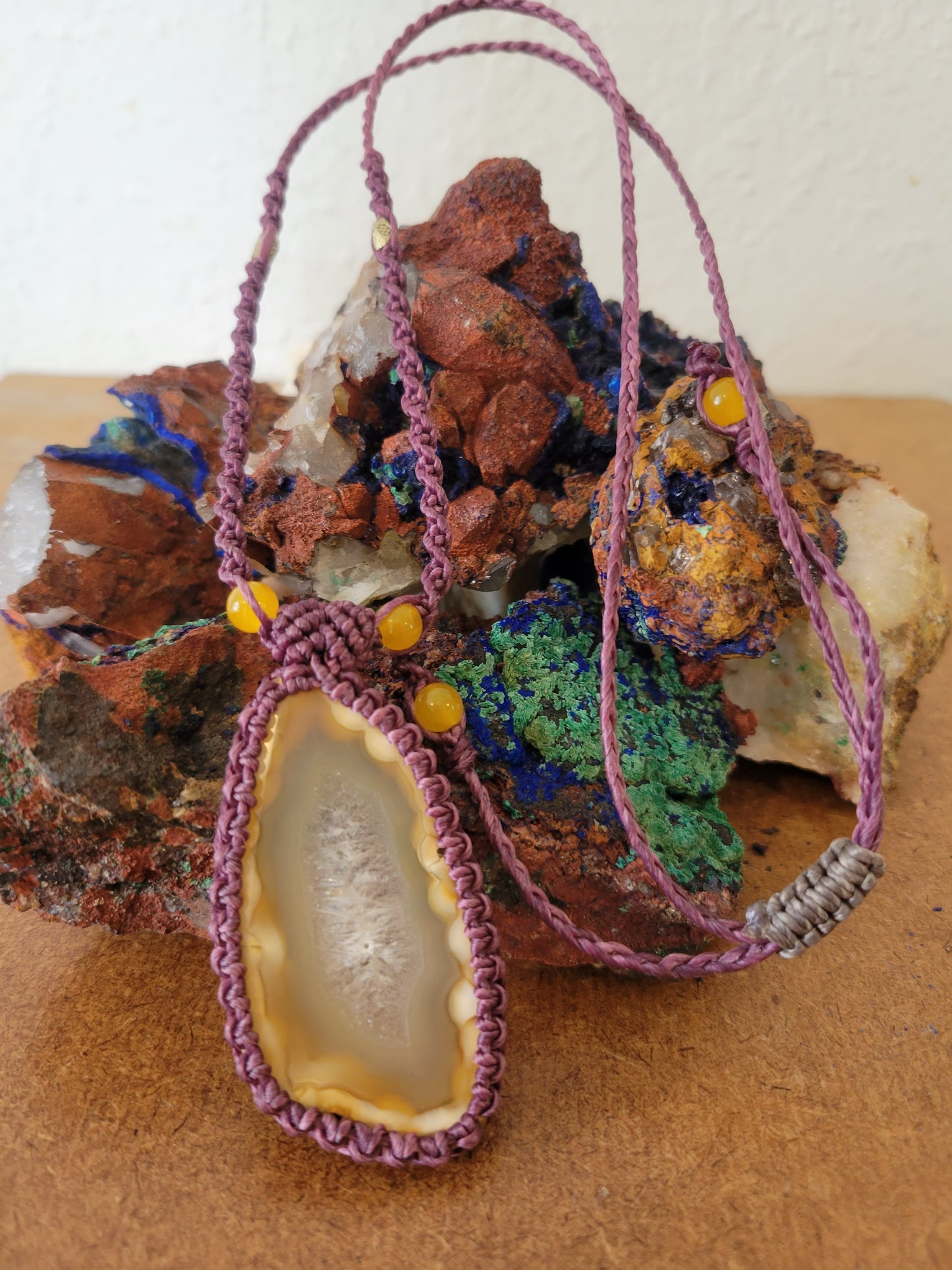 Handcrafted Amber Agate Slice Pendant Necklace – Adjustable Purple Macrame Cord with Stone Beads