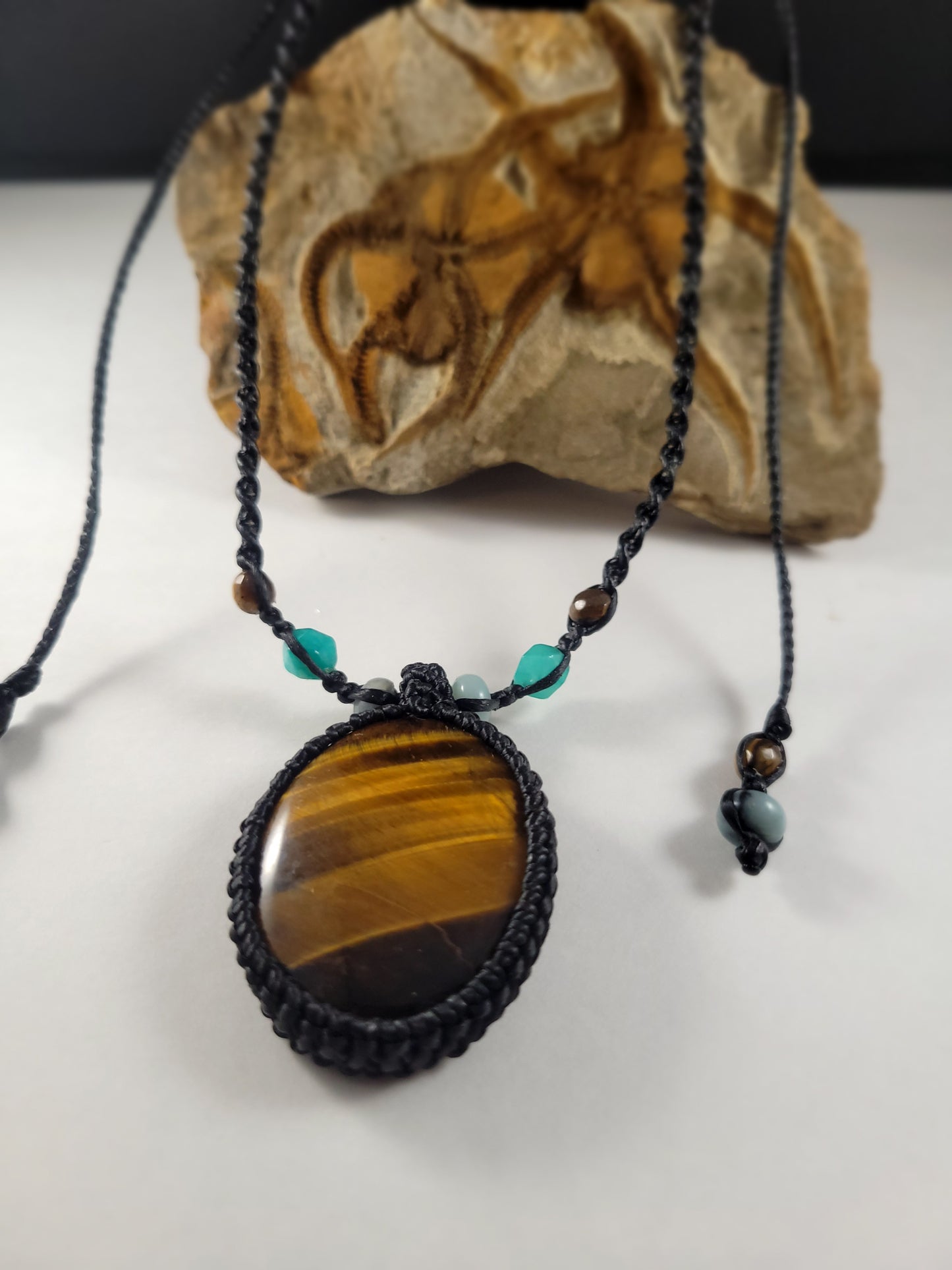 Handcrafted Tiger's Eye Pendant Necklace with Green Agate Accents – Adjustable Micromacrame Design