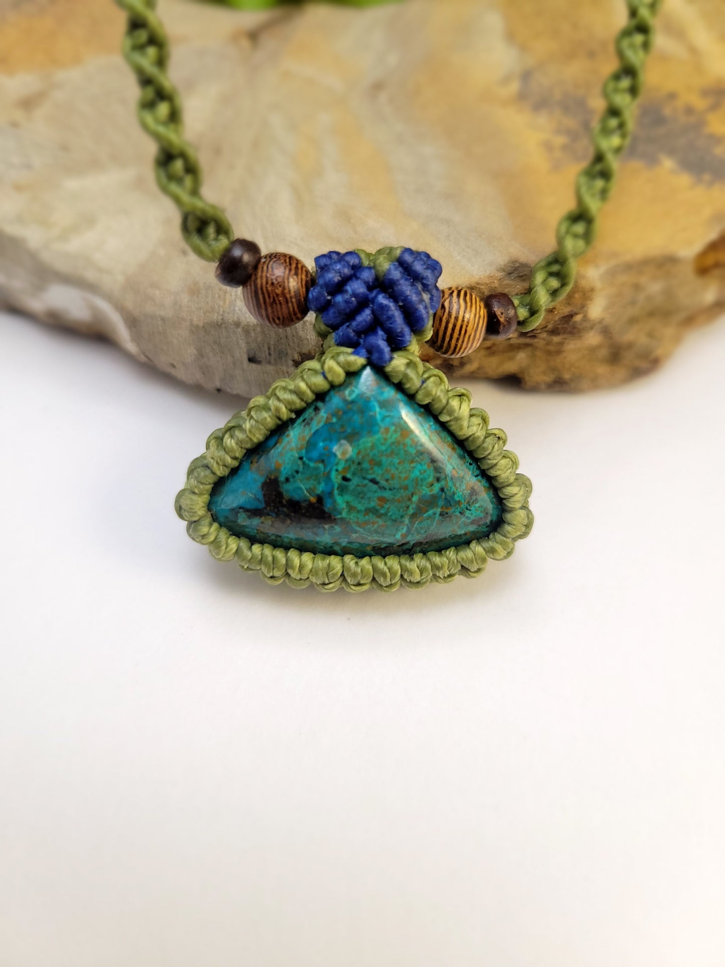 Handcrafted Triangular Cabochon Stone Pendant Necklace – 12-Inch Olive Green Macrame with Blue Accents and Wood Beads