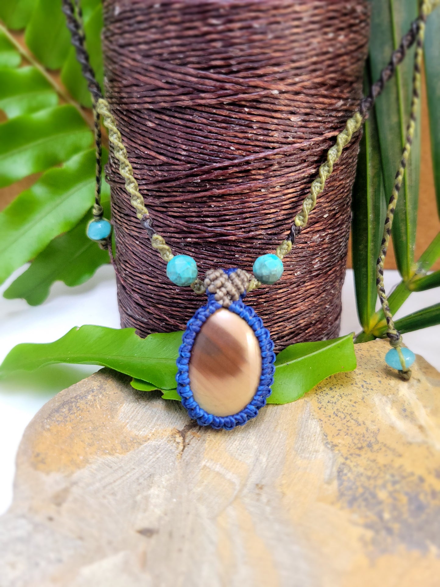 River Jasper Pendant Necklace with Blue Stone Beads – Adjustable 15-Inch Green Macrame Cord