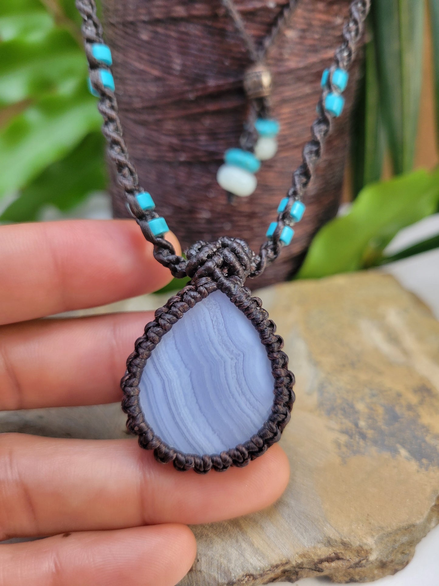 Blue Lace Agate Pendant Necklace with Stone Beads – Adjustable Black Micromacrame Design (14-21 Inches)