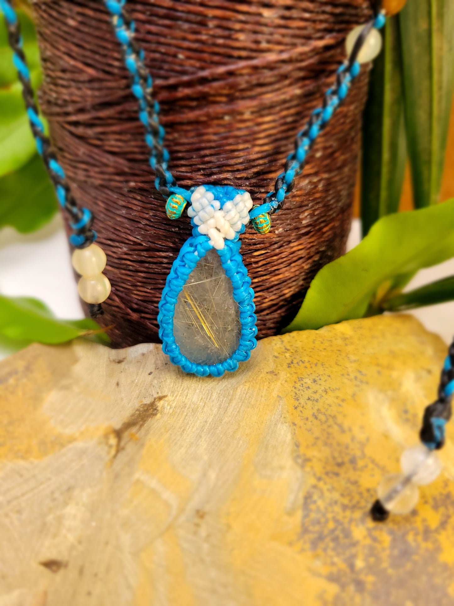 Boho-Chic Golden Quartz Teardrop Pendant Necklace – Adjustable Blue Macrame with White Accents and Stone Beads