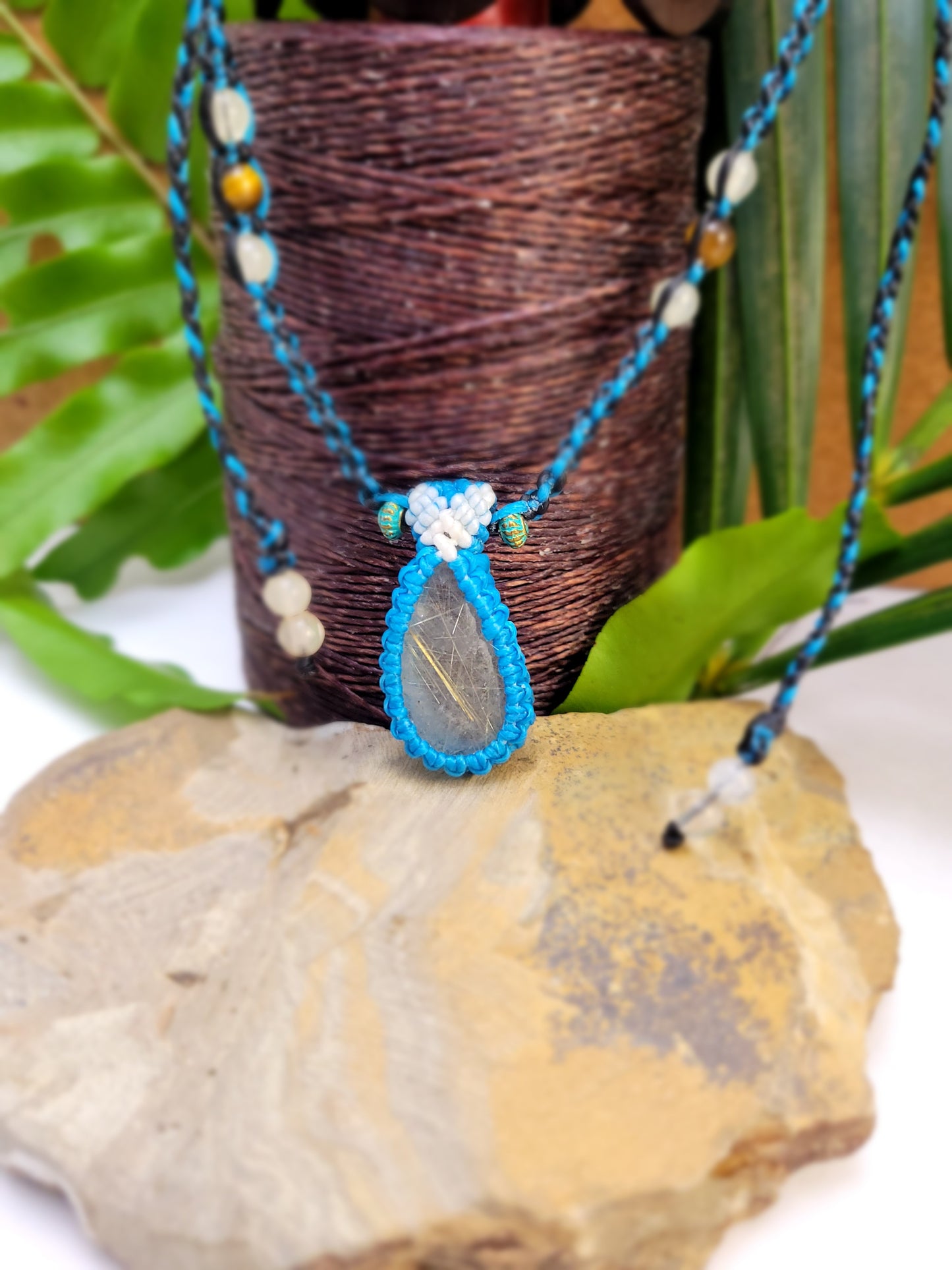 Boho-Chic Golden Quartz Teardrop Pendant Necklace – Adjustable Blue Macrame with White Accents and Stone Beads